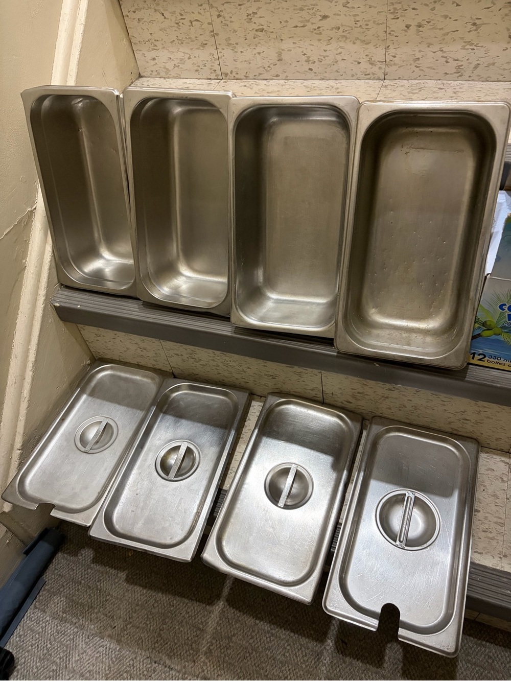 Stainless Steel Steam Table Pans with Lids - Silver 4 Pieces